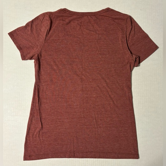 The North Face Womens Shirt Size Small Maroon Classic Fit Front Pocket - Picture 3 of 5
